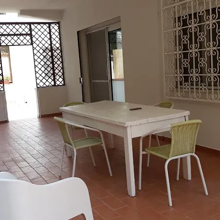 Marinella شقة